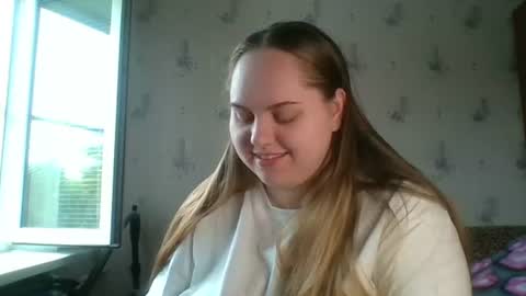 Snapshot of softhypnose chatting on June 15, 8:05 am softhypnose online show from June 15, 8:05 am