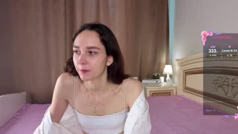 Elly online show from October 13, 7:08 am