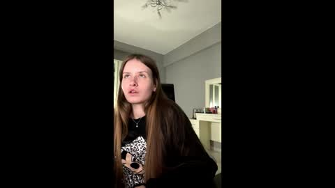 softlygirl online show from March 26, 5:40 pm