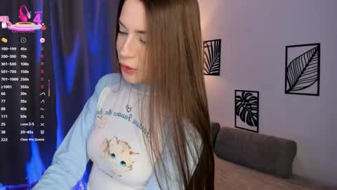 Snapshot of softrebel chatting on October 27, 1:04 pm sofia online show from October 27, 1:04 pm