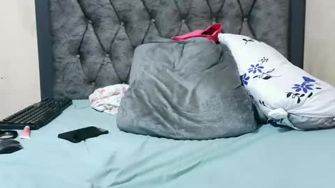 Snapshot of softsinn chatting on April 15, 7:58 pm sheryll online show from April 15, 7:58 pm