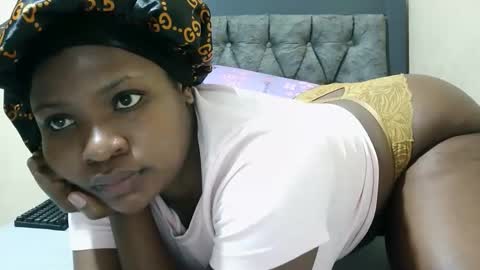 Snapshot of softsinn chatting on April 19, 8:44 pm sheryll online show from April 19, 8:44 pm