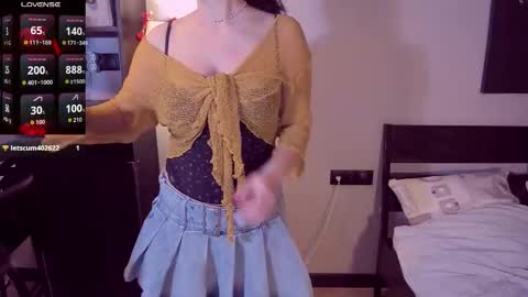 Snapshot of softt_kitty chatting on February 21, 5:14 pm Emily online show from February 21, 5:14 pm