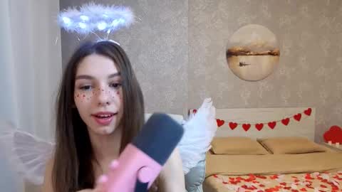 Kelly online show from February 14, 3:20 pm