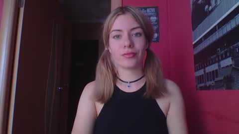 softy_aura online show from June 25, 10:09 am