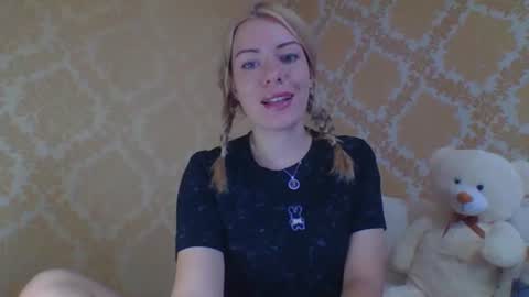softy_aura online show from July 22, 2:20 pm