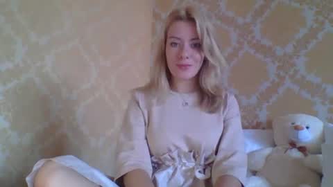 softy_aura online show from July 25, 8:56 am