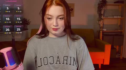 Snapshot of sofy_benson chatting on December 14, 11:07 am Sofy online show from December 14, 11:07 am