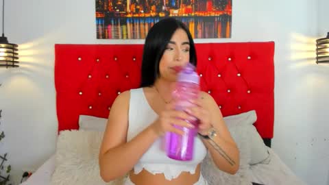 Snapshot of sofy_muller_ chatting on March 15, 5:02 am sofy_muller_ online show from March 15, 5:02 am