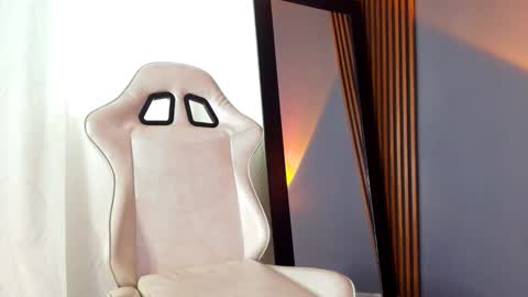 sofy west online show from November 23, 1:27 am