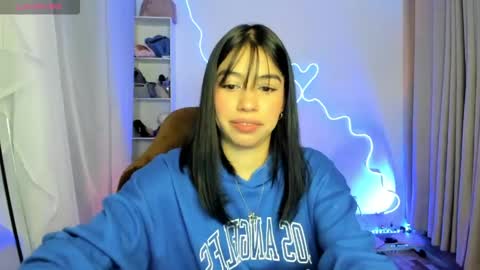 Snapshot of sol_lunaa23 chatting on May 23, 1:00 am sol online show from May 23, 1:00 am