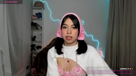 Snapshot of sol_lunaa23 chatting on June 2, 12:23 am sol online show from June 2, 12:23 am