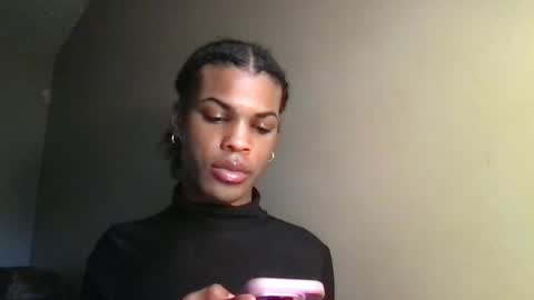 SolaceEve online show from November 14, 7:34 pm