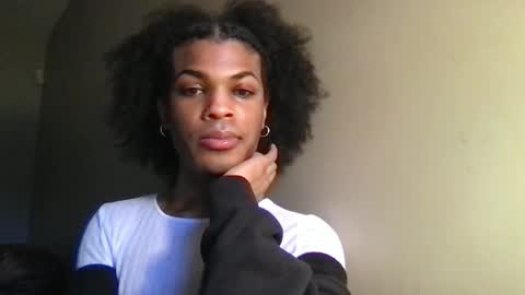 SolaceEve online show from November 17, 6:35 pm