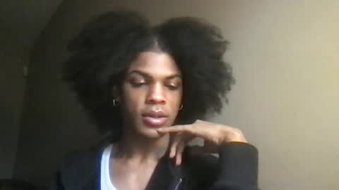 SolaceEve online show from December 4, 4:05 pm