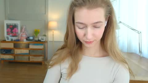 Bella online show from February 2, 11:08 am