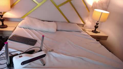 solara online show from November 24, 7:57 pm