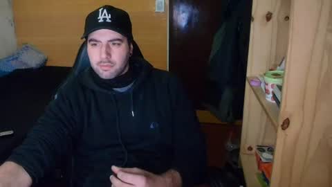 Snapshot of soldado14m chatting on June 15, 10:56 pm ManuAiluPlay online show from June 15, 10:56 pm