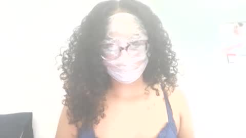 Snapshot of soleprincesa chatting on April 7, 5:24 pm dulce de leche princesa online show from April 7, 5:24 pm