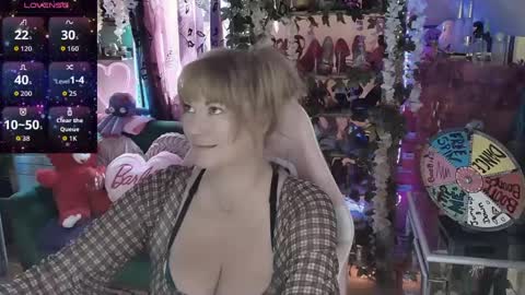 solesticia online show from September 12, 3:23 pm