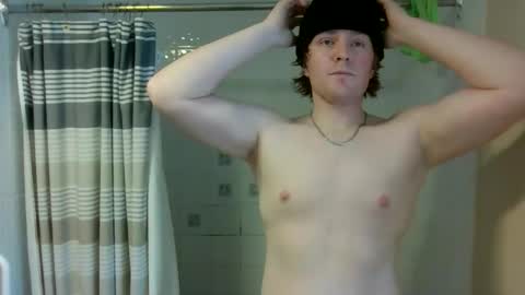 Snapshot of solid_n_hung chatting on February 10, 2:32 pm solid_n_hung online show from February 10, 2:32 pm