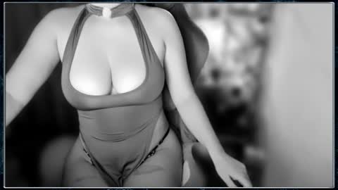 Snapshot of solisgaby chatting on February 8, 7:17 pm Gaby Solis online show from February 8, 7:17 pm