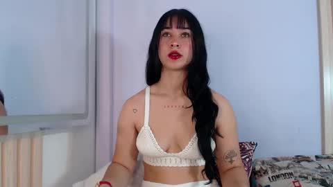 Snapshot of solscarleet chatting on September 11, 11:54 am Sol online show from September 11, 11:54 am