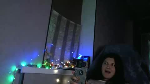 Snapshot of something_sweet00 chatting on October 23, 8:29 pm Anna online show from October 23, 8:29 pm