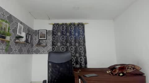 son_hades online show from December 20, 8:05 pm