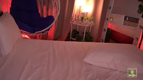 My name isSonya  online show from September 18, 5:59 pm