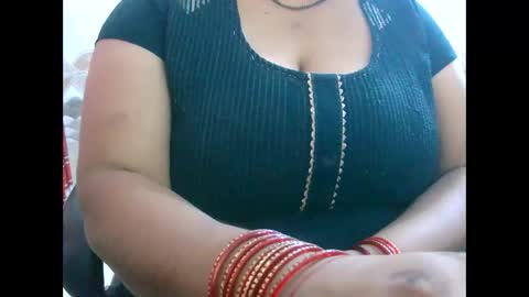 soni88888 online show from December 20, 11:10 am