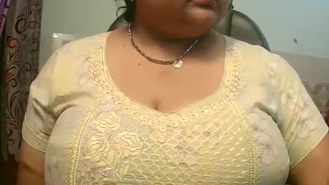 soni88888 online show from March 5, 11:28 am