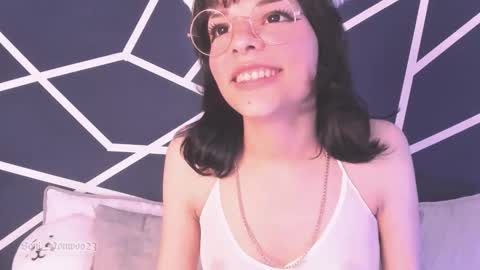 Snapshot of soni_ponwoo23 chatting on March 12, 10:43 am Soniiiiii online show from March 12, 10:43 am