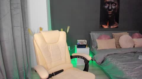 Sonia  Rey online show from February 12, 8:50 pm