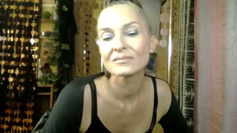 Snapshot of soniadance chatting on July 10, 2:19 pm Sonia online show from July 10, 2:19 pm