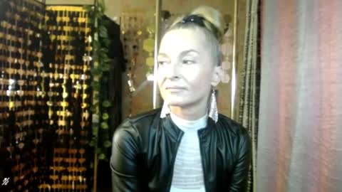 Snapshot of soniadance chatting on July 28, 3:21 pm Sonia online show from July 28, 3:21 pm