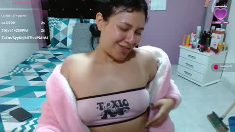sonialatin69 online show from December 5, 9:28 pm