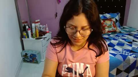 sonialatin69 online show from December 12, 10:45 am