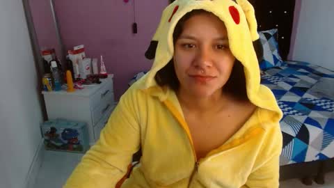sonialatin69 online show from December 14, 12:33 pm