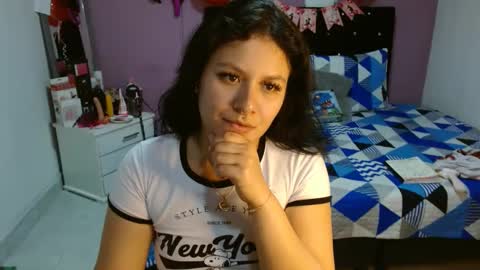 sonialatin69 online show from February 13, 9:06 pm