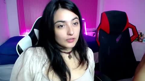 sonic_jess07 online show from June 2, 9:22 am
