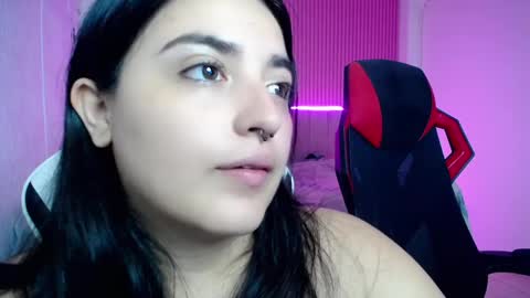 sonic_jess07 online show from June 7, 9:57 am