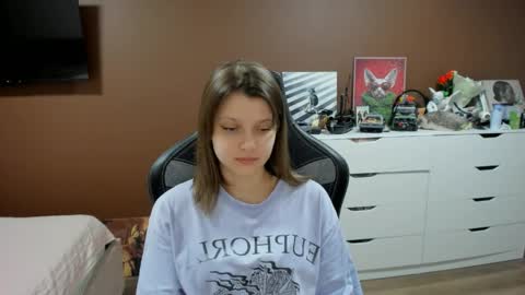 Snapshot of soninex chatting on April 21, 2:34 pm SoniNex online show from April 21, 2:34 pm