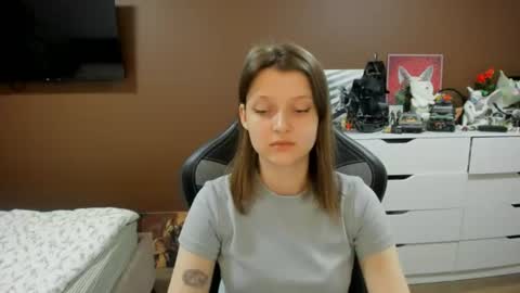 Snapshot of soninex chatting on June 12, 4:17 pm SoniNex online show from June 12, 4:17 pm