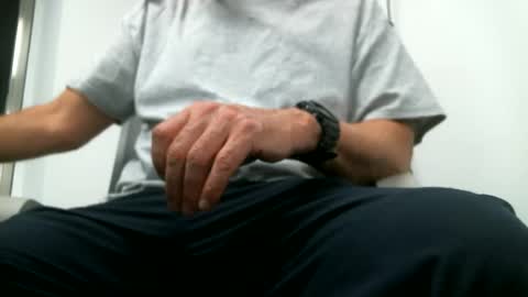 Snapshot of sonnydonut chatting on December 10, 11:22 am Max Banana online show from December 10, 11:22 am