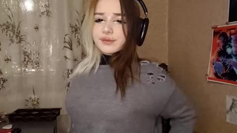 Mila online show from February 24, 5:33 pm