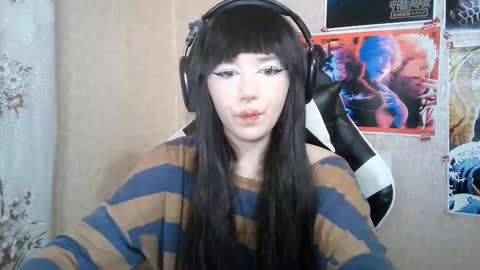 Mila online show from March 25, 6:36 pm