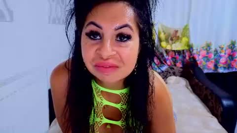 Snapshot of sonya_wet_ chatting on July 25, 4:21 am Sonya online show from July 25, 4:21 am