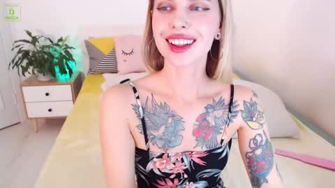 Snapshot of sonyalime chatting on March 2, 10:35 am Sonya Lime online show from March 2, 10:35 am
