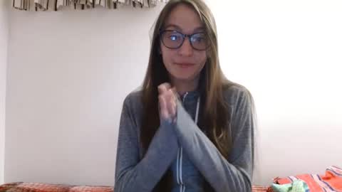 Snapshot of sonyasays chatting on October 2, 6:04 pm SonyaSays online show from October 2, 6:04 pm